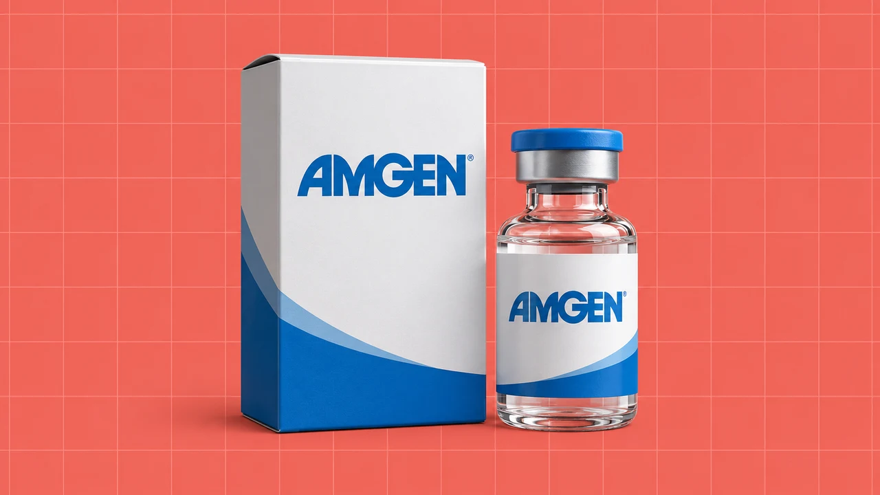 Embalagem e frasco com a marca Amgen sobre fundo coral quadriculado.
